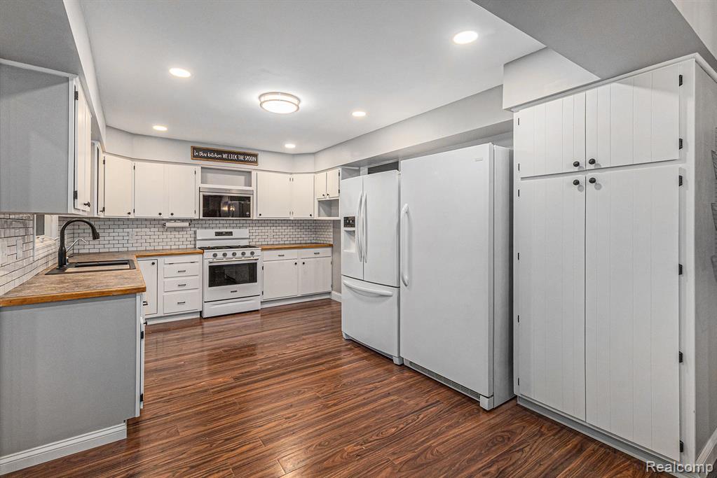 7135 Jordan Road, Grand Blanc, MI 48439 — Photo 12