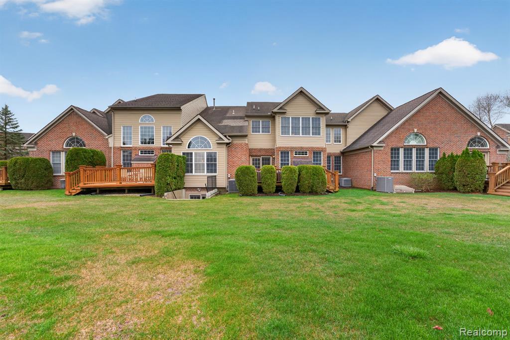 44872 Broadmoor Circle S, Northville, MI 48168 — Photo 45