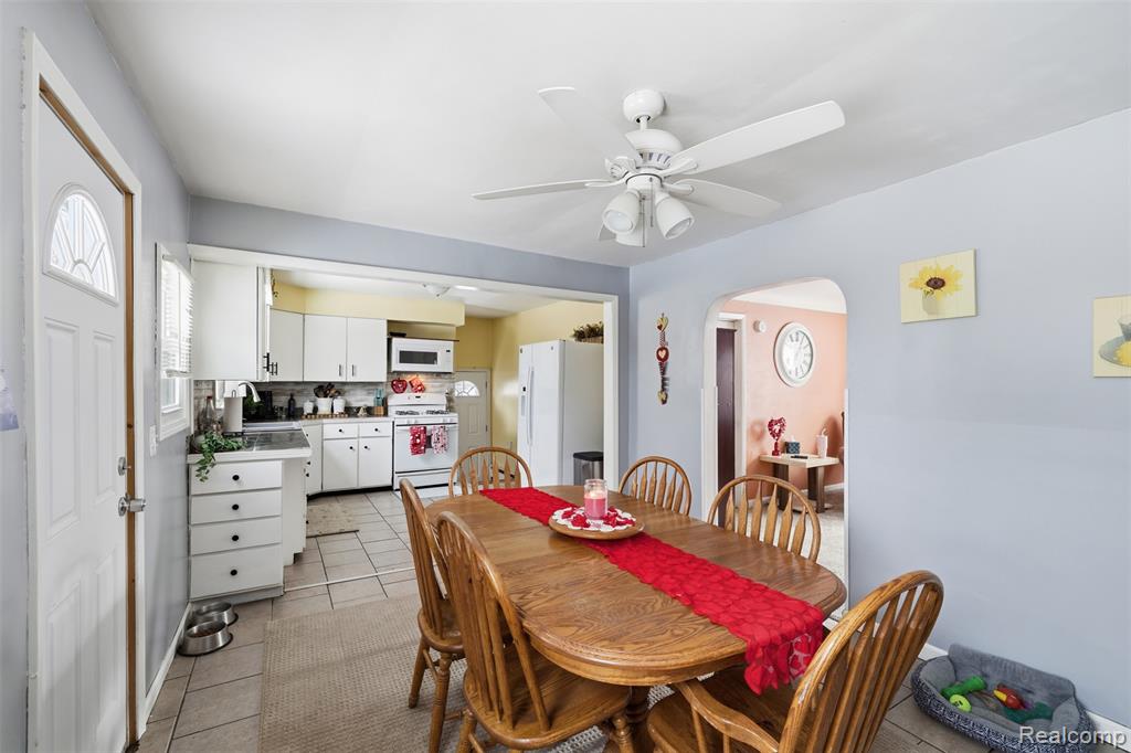 92 Hartley Street, Lapeer, MI 48446 — Photo 4