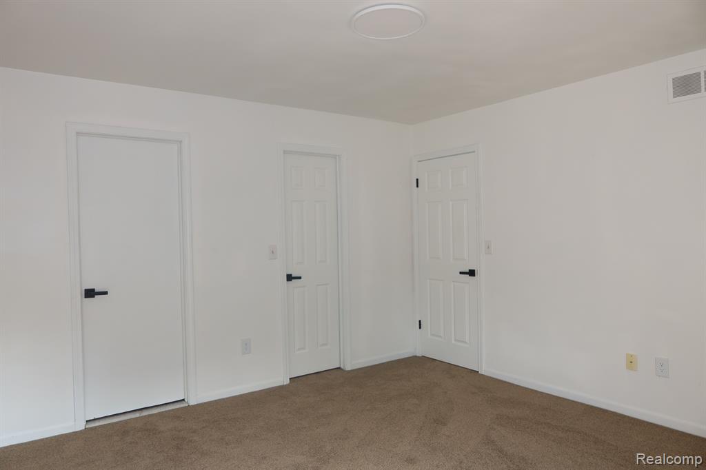 49234 ALMA Court, Shelby Twp, MI 48315 — Photo 33