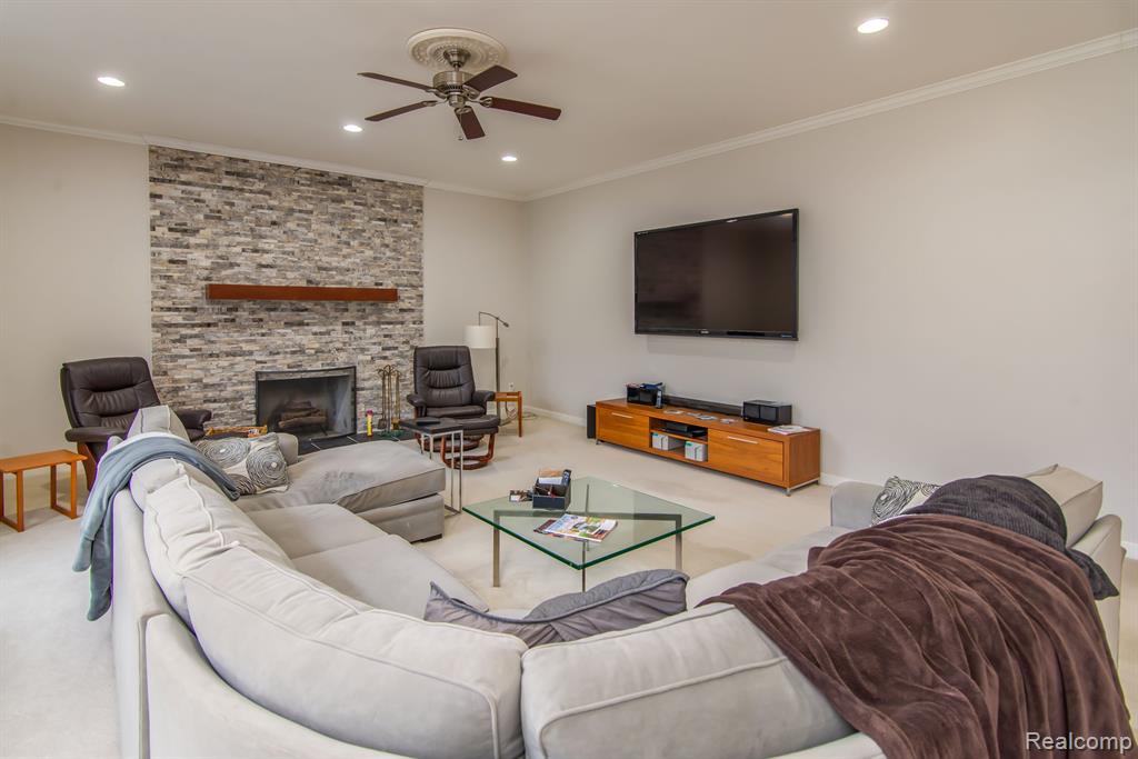 4090 PERRYVILLE Road, Ortonville, MI 48462 — Photo 11