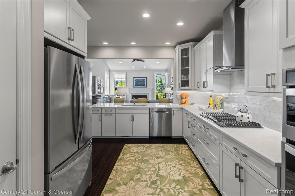 42833 CARDINAL Way, Novi, MI — Photo 16