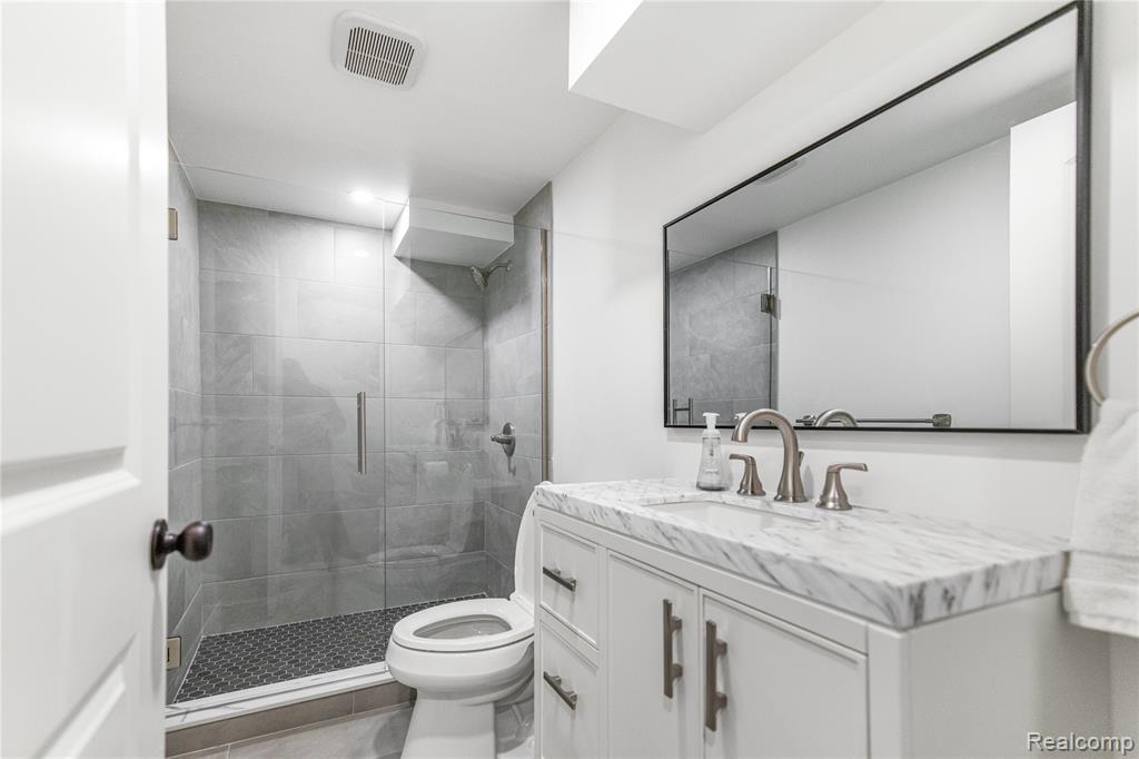 7005 Cathedral Drive, Bloomfield Hills, MI 48301 — Photo 41