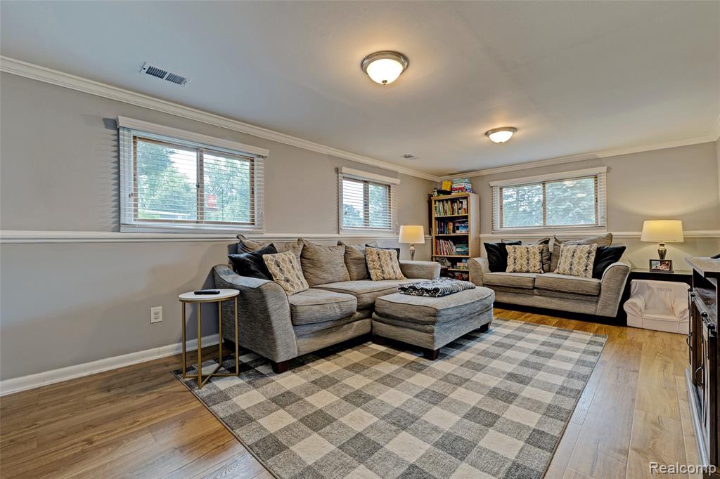 41429 Greenbriar Lane, Plymouth, MI 48170 — Photo 25