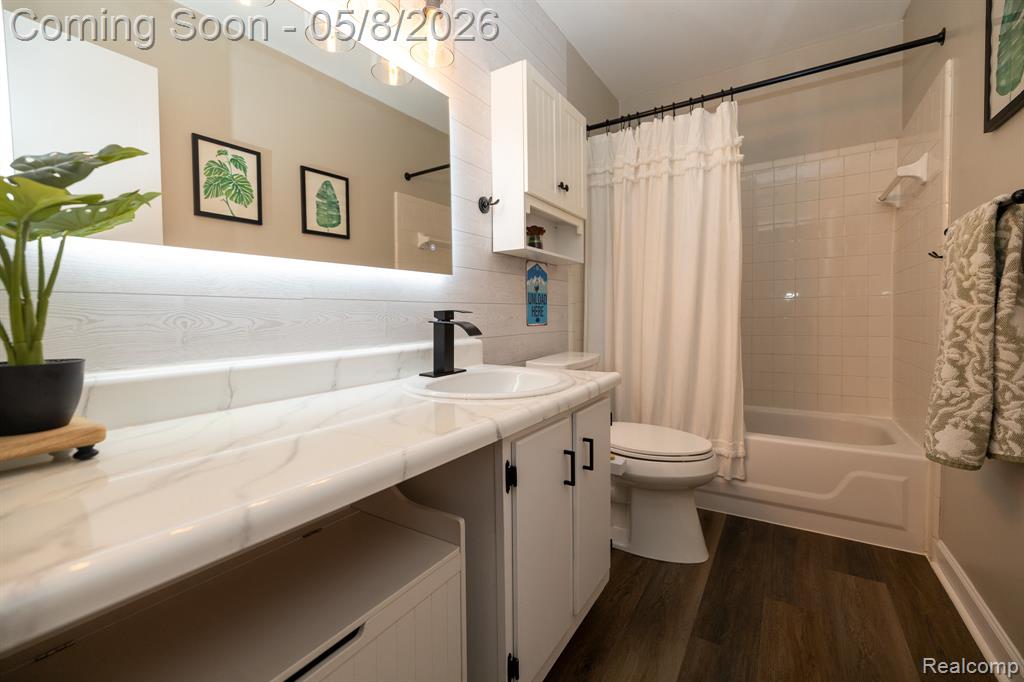 806 Bloomfield Village Boulevard, H, Auburn Hills, MI 48326 — Photo 14