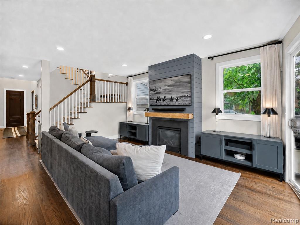 15844 Kirkshire Avenue, Beverly Hills, MI 48025 — Photo 8