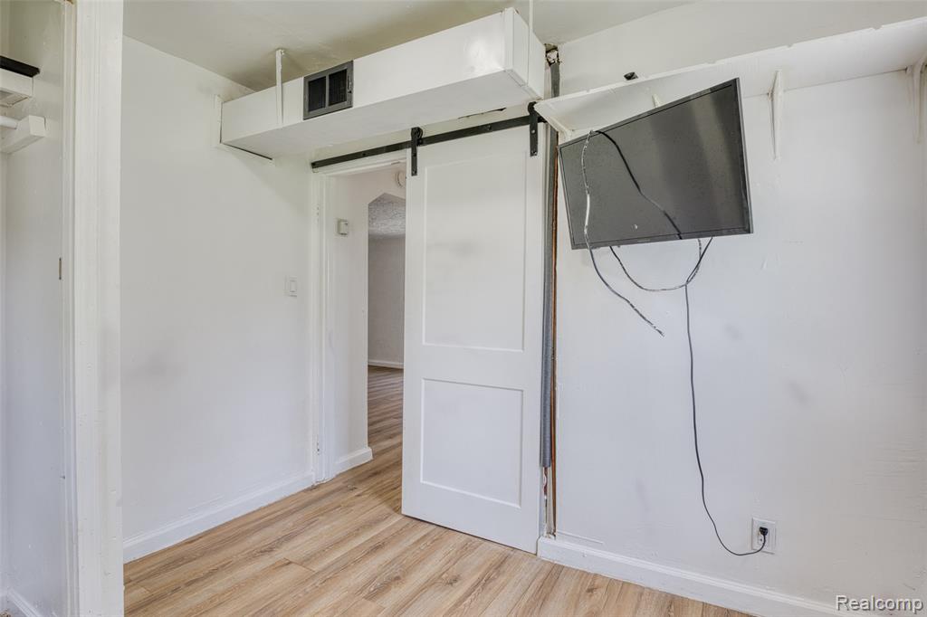 95 N Hulbert Street, White Lake, MI — Photo 15