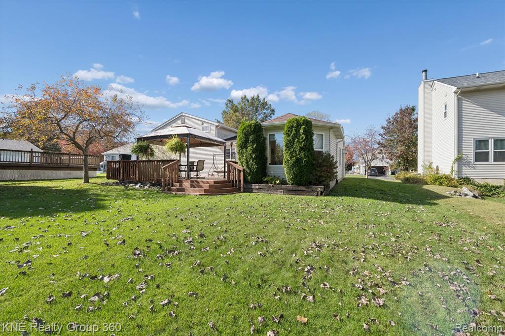 618 Bluebird Lane, Pinckney, MI 48169 — Photo 40