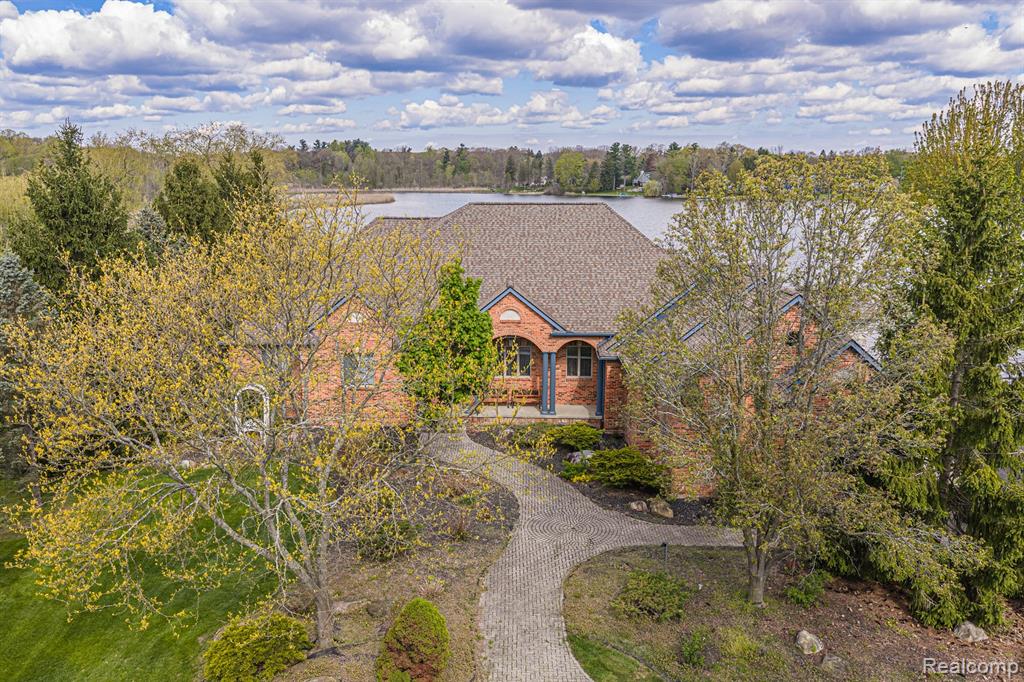 2440, 2480, 2400 S Baldwin Road, Lake Orion, MI