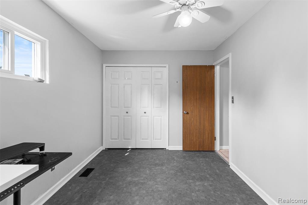 4303 Pratt Avenue, Grand Blanc, MI 48439 — Photo 22