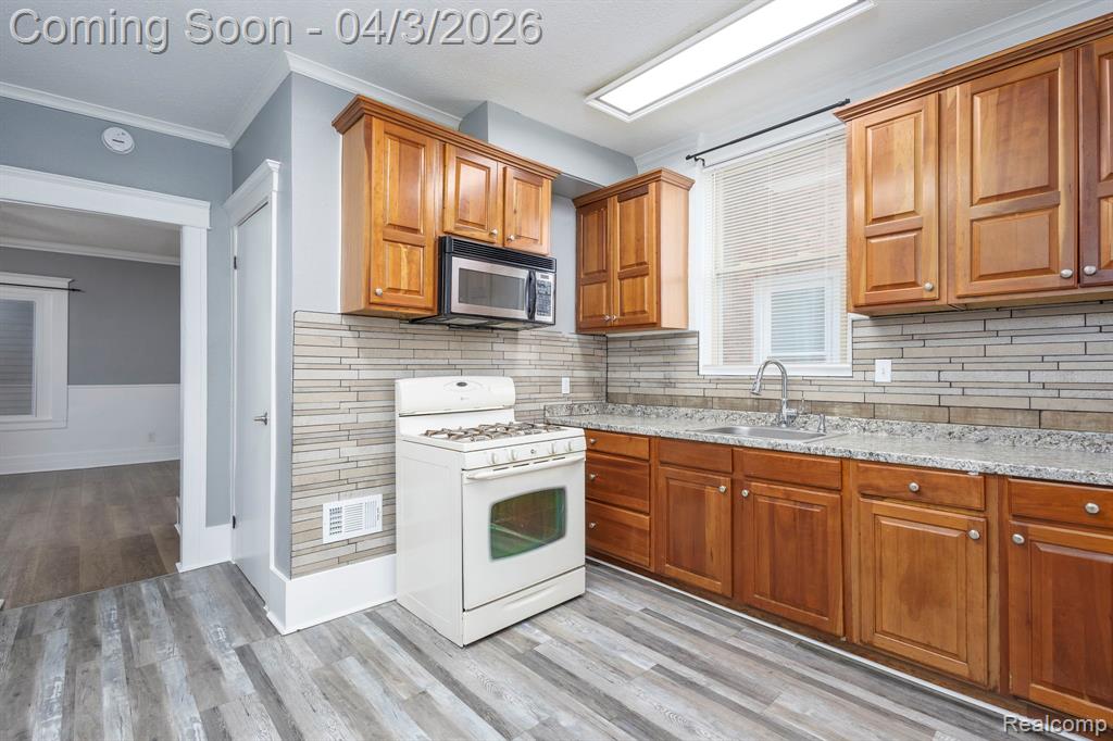 4507 OREGON Street, Detroit, MI 48204 — Photo 17