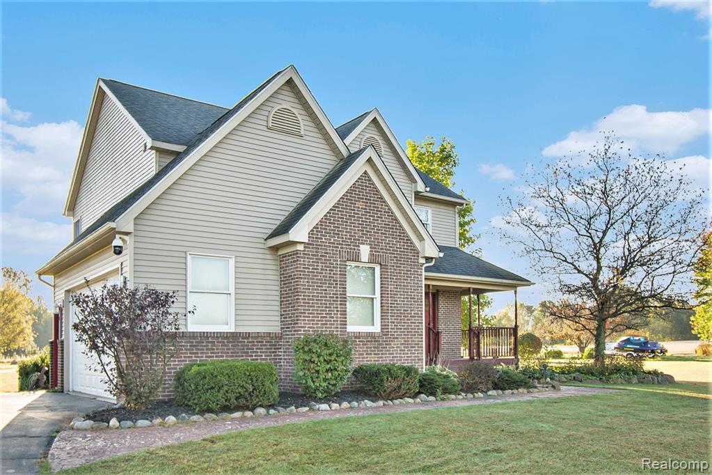 7296 RUSTIC WAY Drive, Fowlerville, MI 48836 — Photo 4