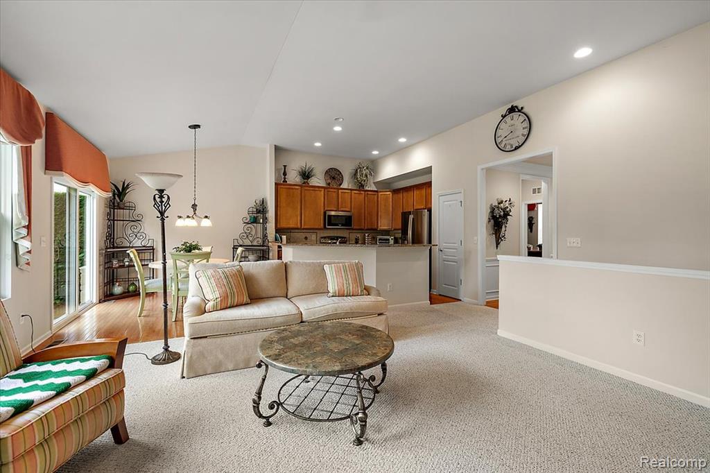 49676 Broadacre Drive, 63, Macomb, MI 48042 — Photo 8