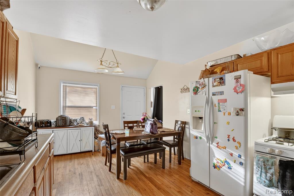 7296 Dacosta, Redford, MI 48239 — Photo 11