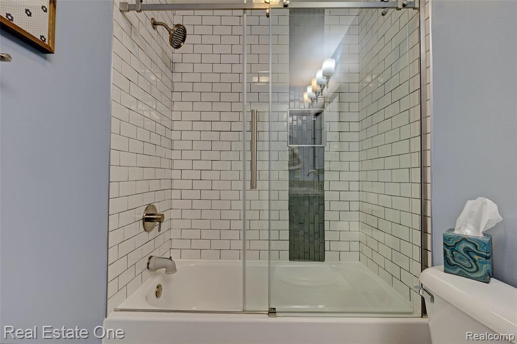 5327 Edgar Road, Clarkston, MI — Photo 29