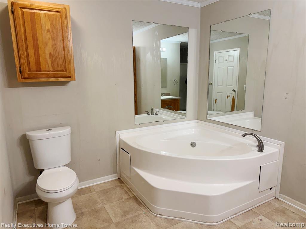 2045 Yeager Street, Port Huron, MI 48060 — Photo 15