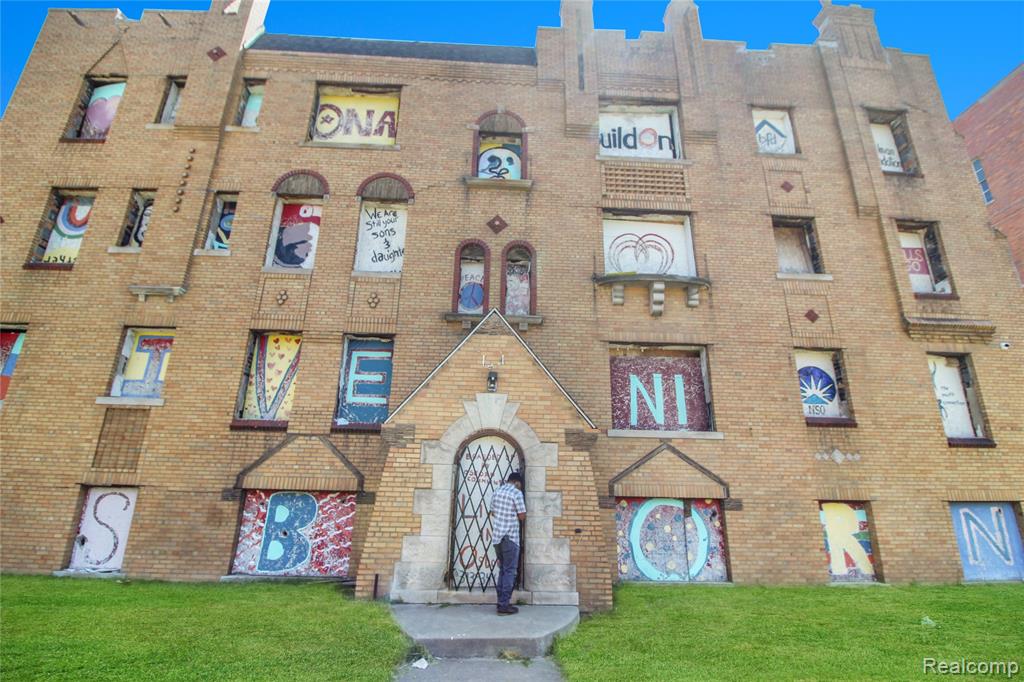 10820 SCHOOLCRAFT Street, Detroit, MI 48238 — Photo 31