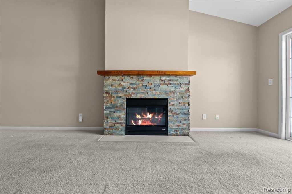 3262 Johanna Ware W, Wixom, MI 48393 — Photo 5