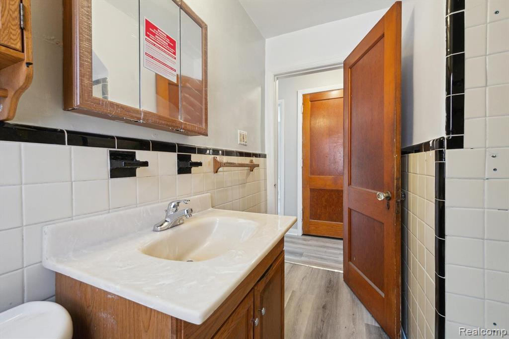 7676 DOLPHIN, Redford, MI 48239 — Photo 15