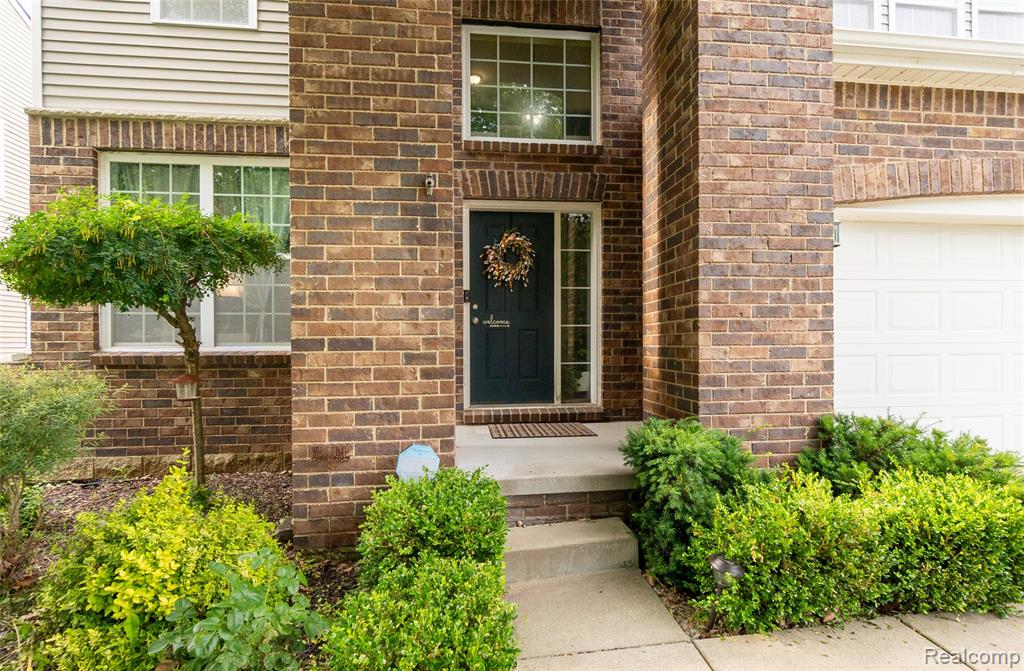 51224 Luke Lane, Novi, MI — Photo 4