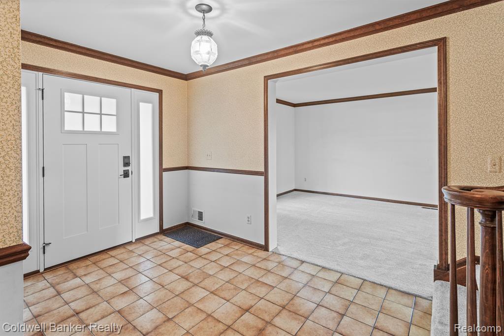 16235 WINCHESTER Drive, Northville, MI 48168 — Photo 10