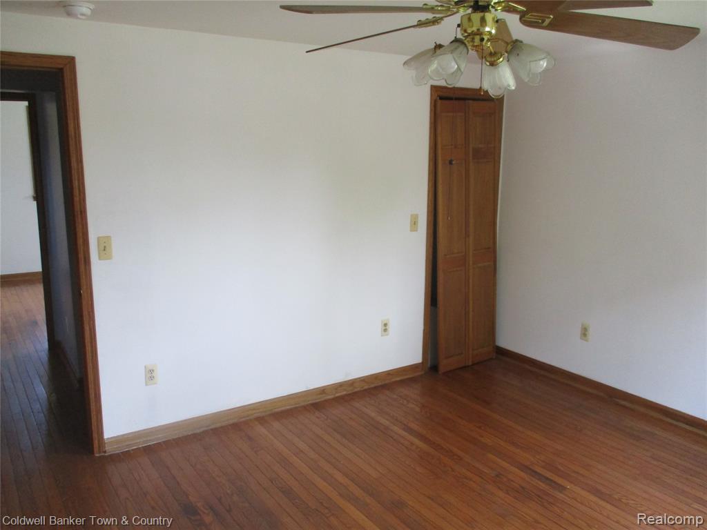 5656 Monroe Street, Dearborn Heights, MI 48125 — Photo 14