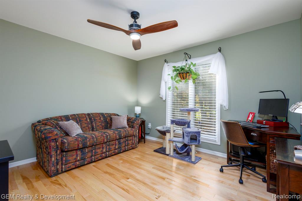 925 Sarah Road, Pinckney, MI 48169 — Photo 18
