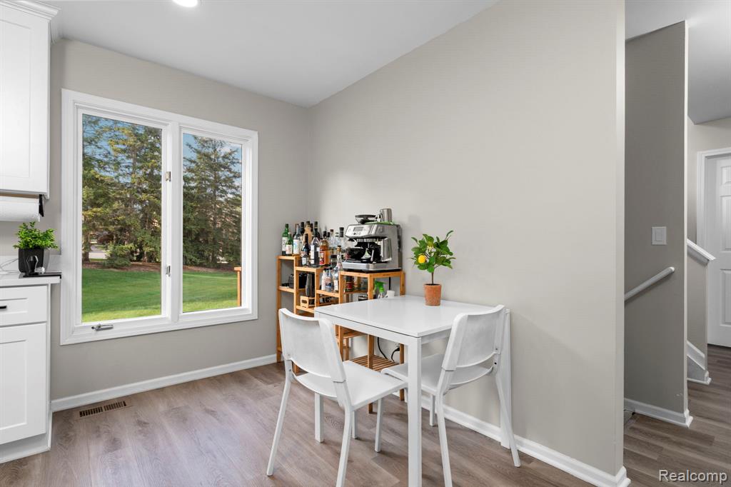 35375 Blue Spruce Drive, Farmington Hills, MI 48335 — Photo 15