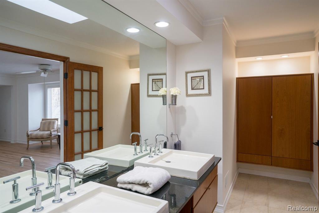 45778 FERMANAGH Drive, Northville, MI 48168 — Photo 43