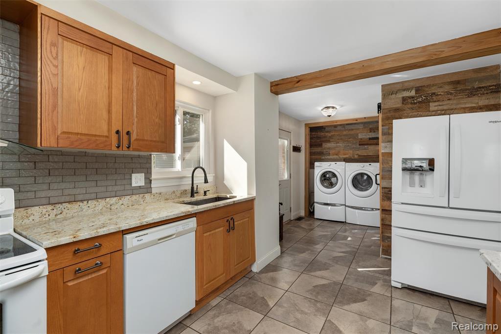 4953 Rioview Drive, Clarkston, MI — Photo 9