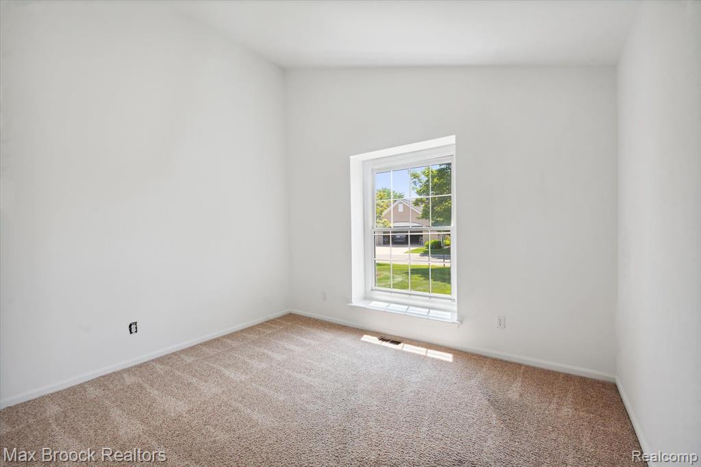 7364 GREEN MEADOW Lane, Canton, MI 48187 — Photo 8