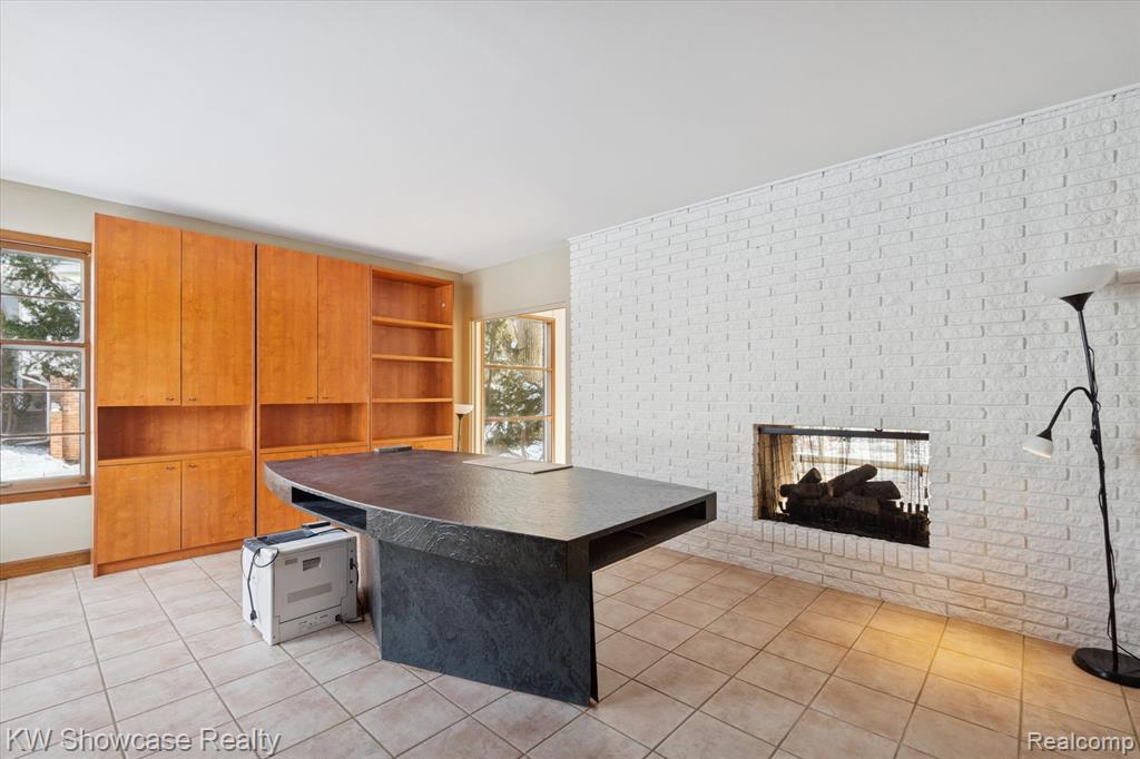 5241 S Pebblecreek Road, West Bloomfield, MI — Photo 9