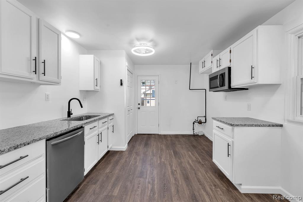 8029 Roosevelt Street, Taylor, MI 48180 — Photo 13