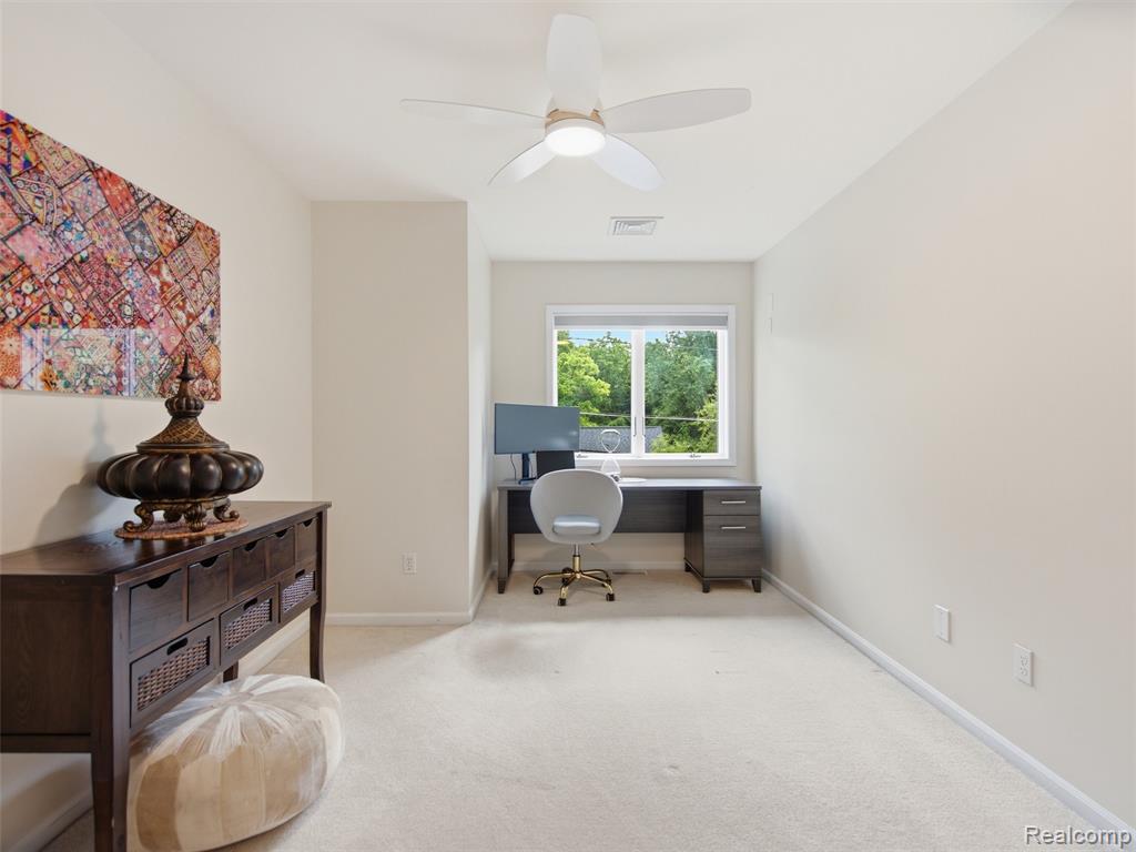 12224 Mantawauka Drive, Fenton, MI 48430 — Photo 38
