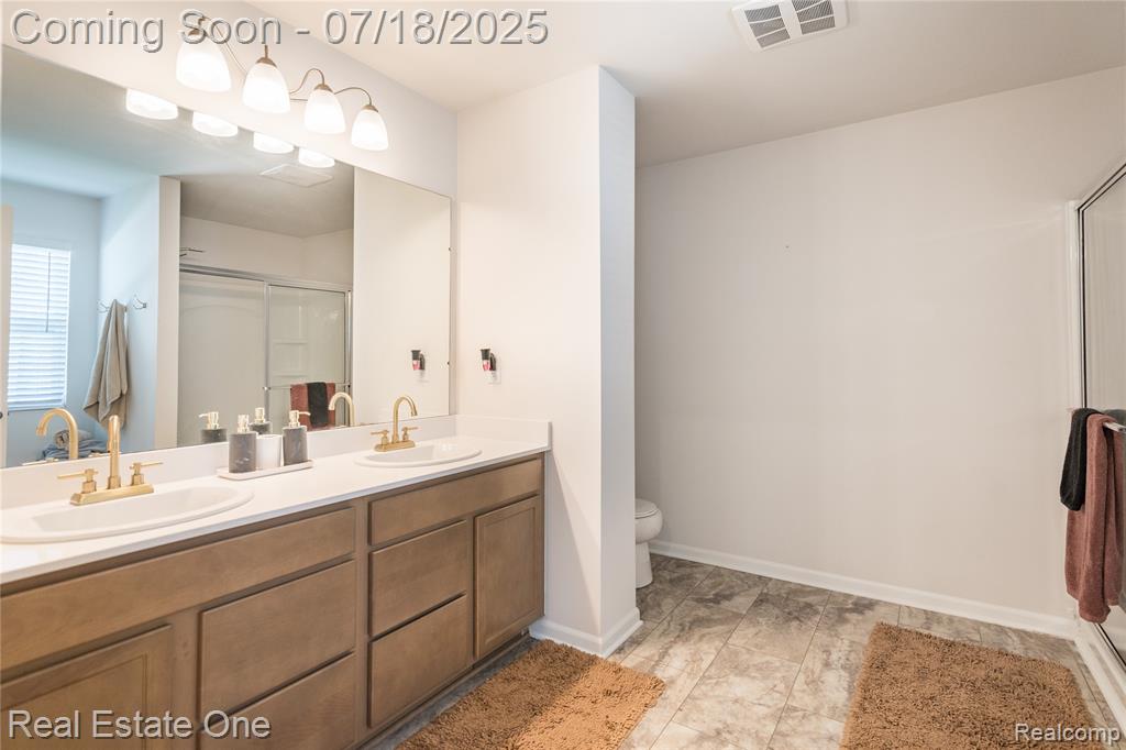 520 Lake Village, Waterford, MI 48328 — Photo 21