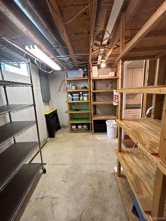 1427 N SILO RIDGE Drive, Ann Arbor, MI 48108 — Photo 16