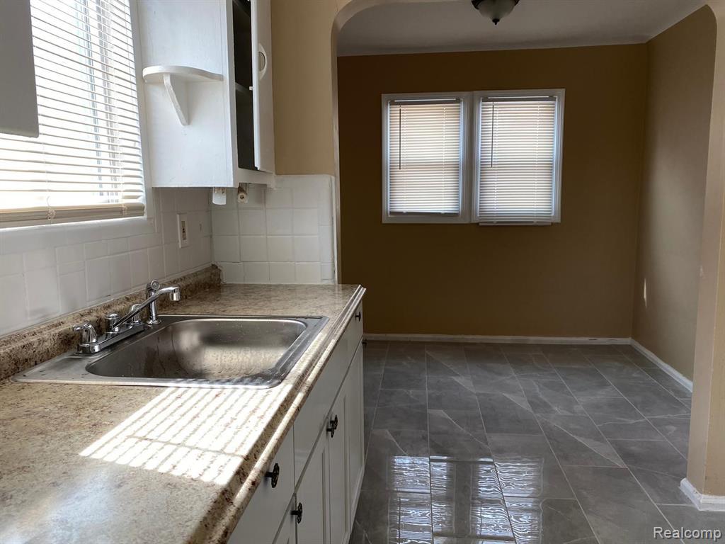 18612 MARX Street, Detroit, MI 48203 — Photo 2