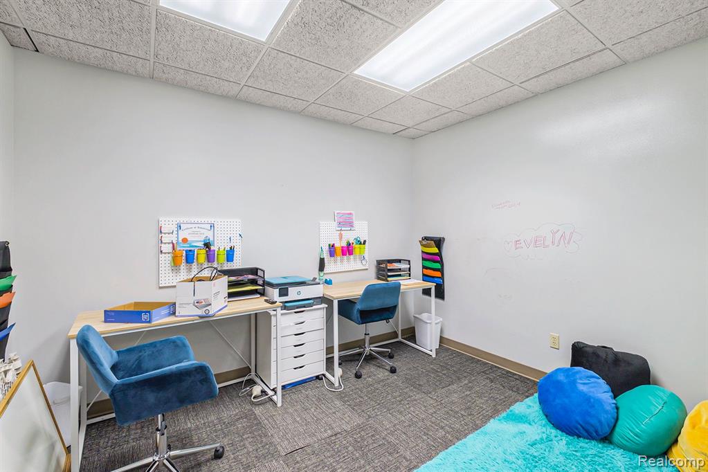 1063 W HILL Road, Flint, MI 48507 — Photo 25