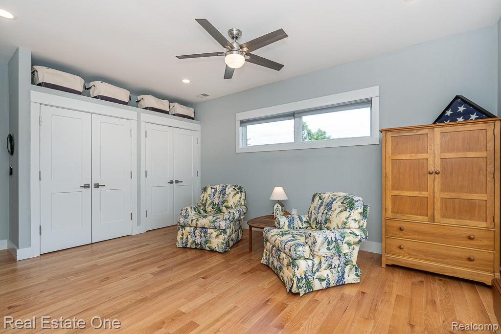 426 W University Drive, Rochester, MI 48307 — Photo 48