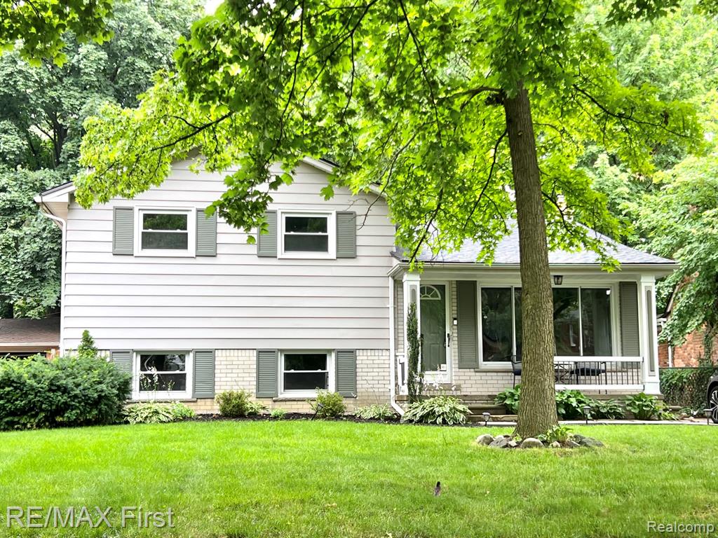 908 Marywood Drive, Royal Oak, MI 48067 — front exterior