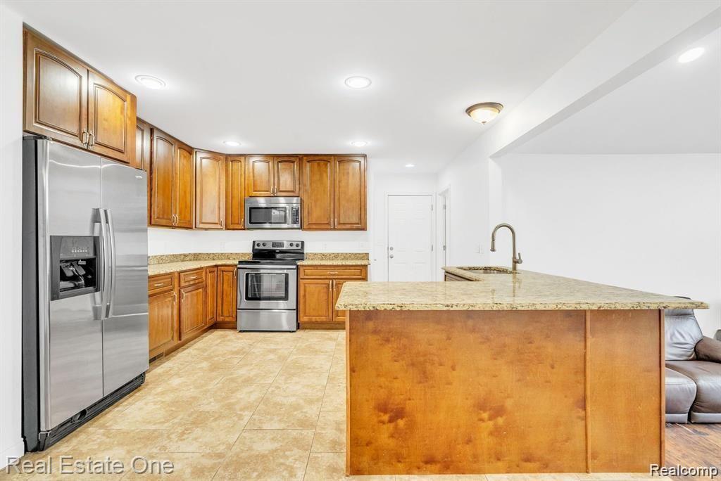 50500 Card Road, Macomb, MI 48044 — Photo 8