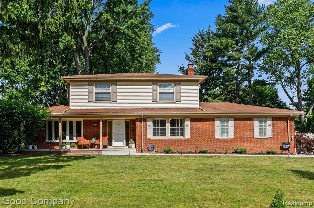 833 Cobblestone Drive, Rochester Hills, MI 48309 — front exterior