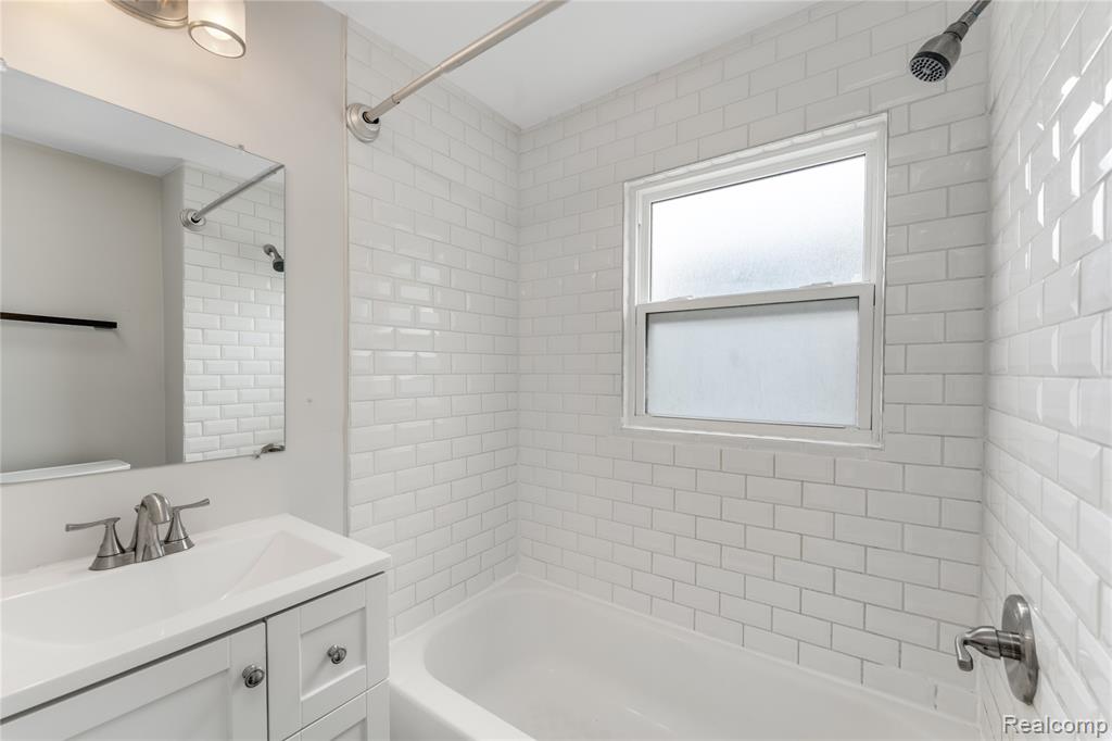 69 Lincoln Street, Pontiac, MI 48341 — Photo 21