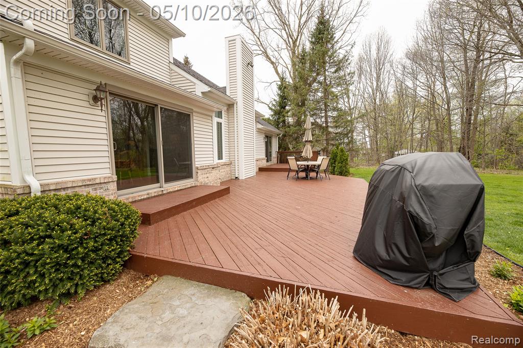 30425 Ridge Court, New Hudson, MI 48165 — Photo 13