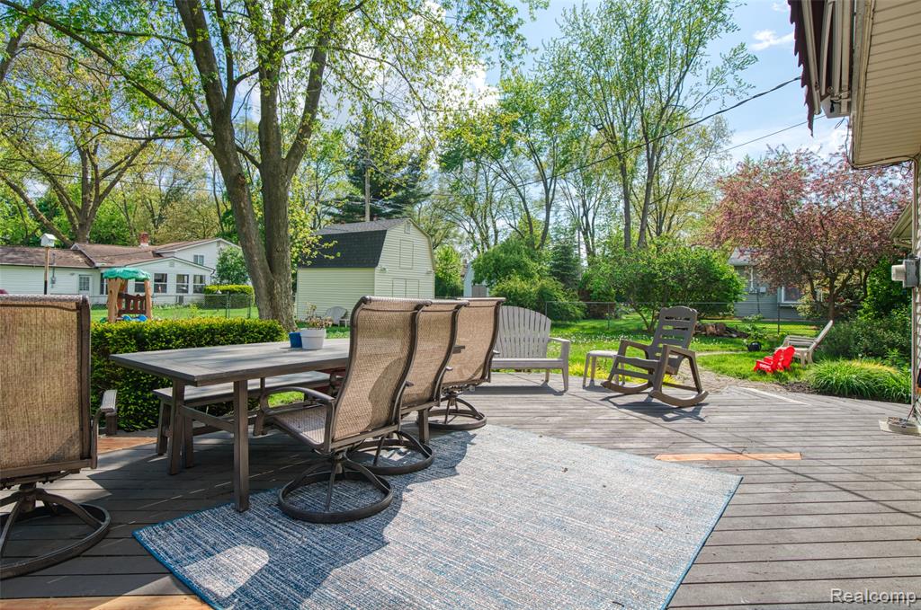 4231 Stanley Court, Waterford, MI 48329 — Photo 32