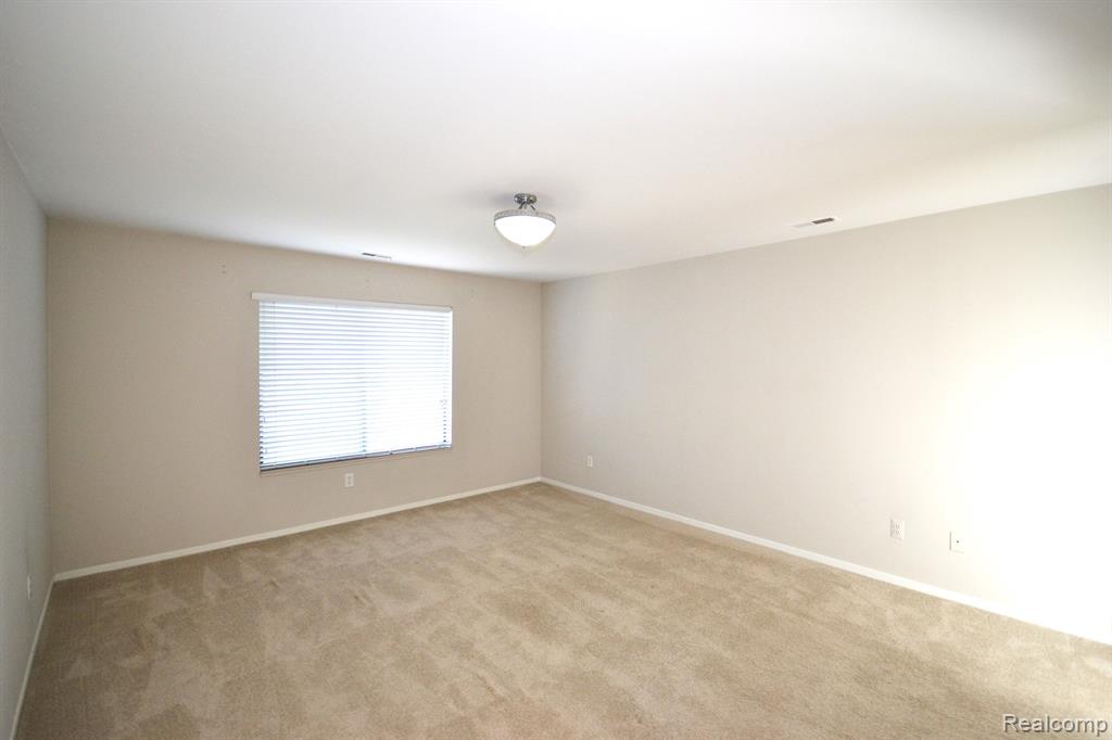 6620 Ridgefield Circle, West Bloomfield, MI — Photo 11