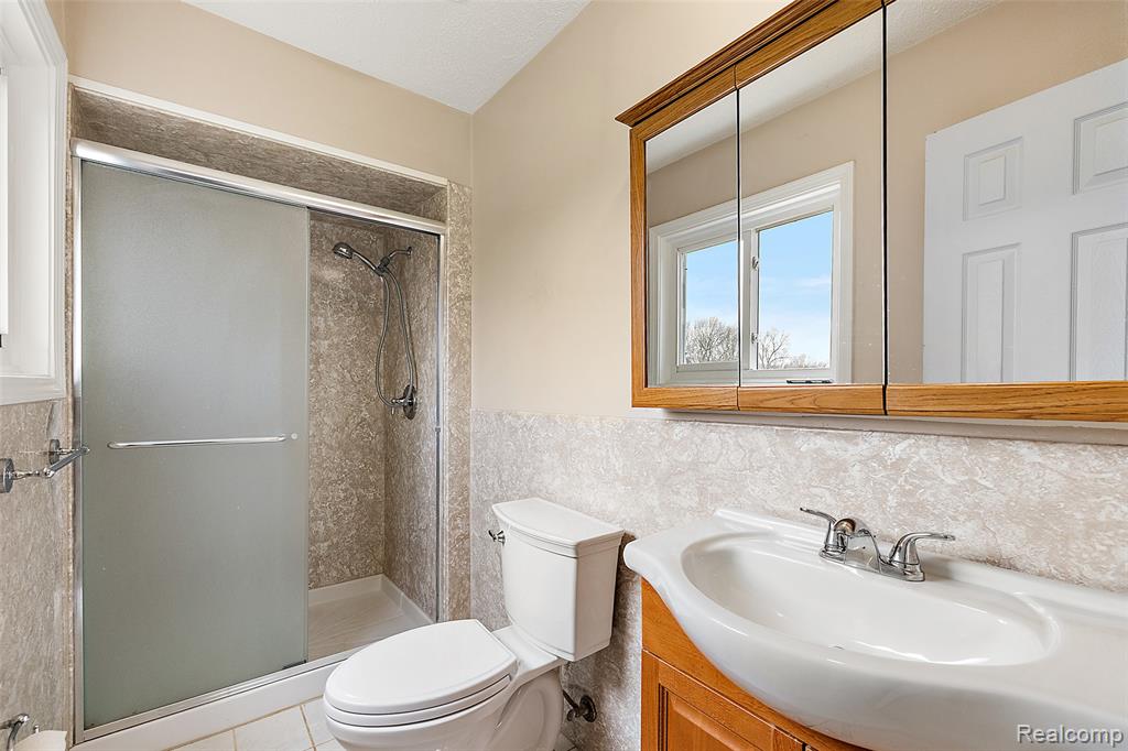 3105 Hickory Ridge Drive, Ortonville, MI 48462 — Photo 27