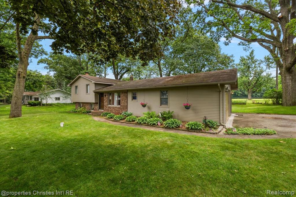 7871 Sunset Street, West Bloomfield, MI 48323 — Photo 2