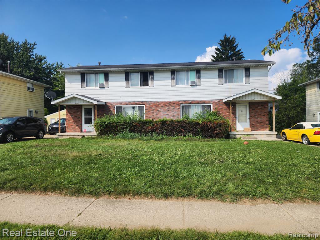 5750/5752 ORCHARD Court, Lansing, MI 48911 — Photo 3