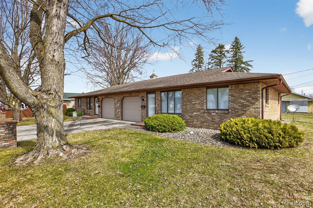 225 Charles Street, St. Charles, MI 48655 — Photo 2